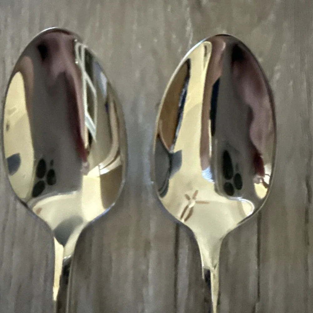 Set of 2 Oneida Silver Golden Kenwood-Group I ‎ Teaspoons